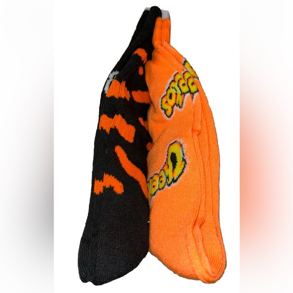 Cheetos Odd Sox Crew Socks 2 Pair Men 8-12 W 9-13 Orange Black w Logo Snacks NEW - Picture 7 of 10